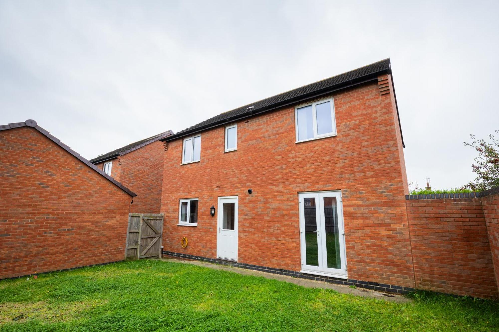 Spacious 4-Bedroom Home Near City Centre With Parking Nottingham Buitenkant foto